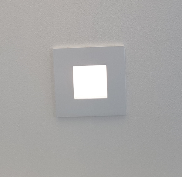 Mynd af One Light WHITE WALL RECESSED 1W LED WARMW 220-240V