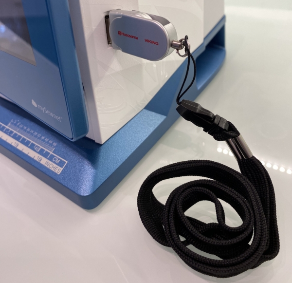 Mynd af USB minnislykill 1GB