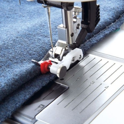 Mynd af Blindfalds/ overlock fótur 3 fyrir yfirflytjara Pfaff